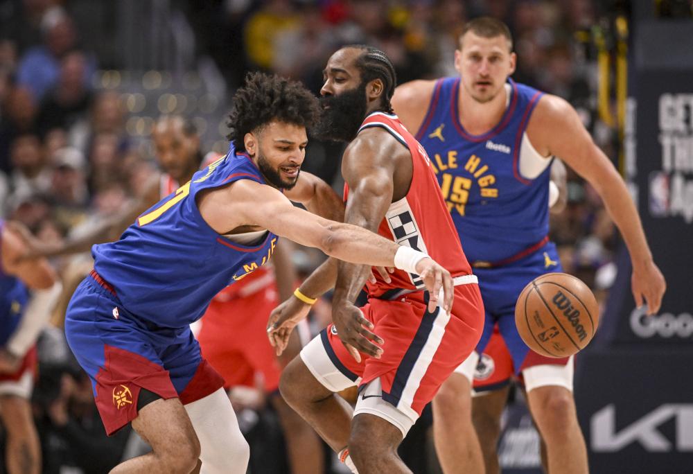 在联赛中立 在联赛中立